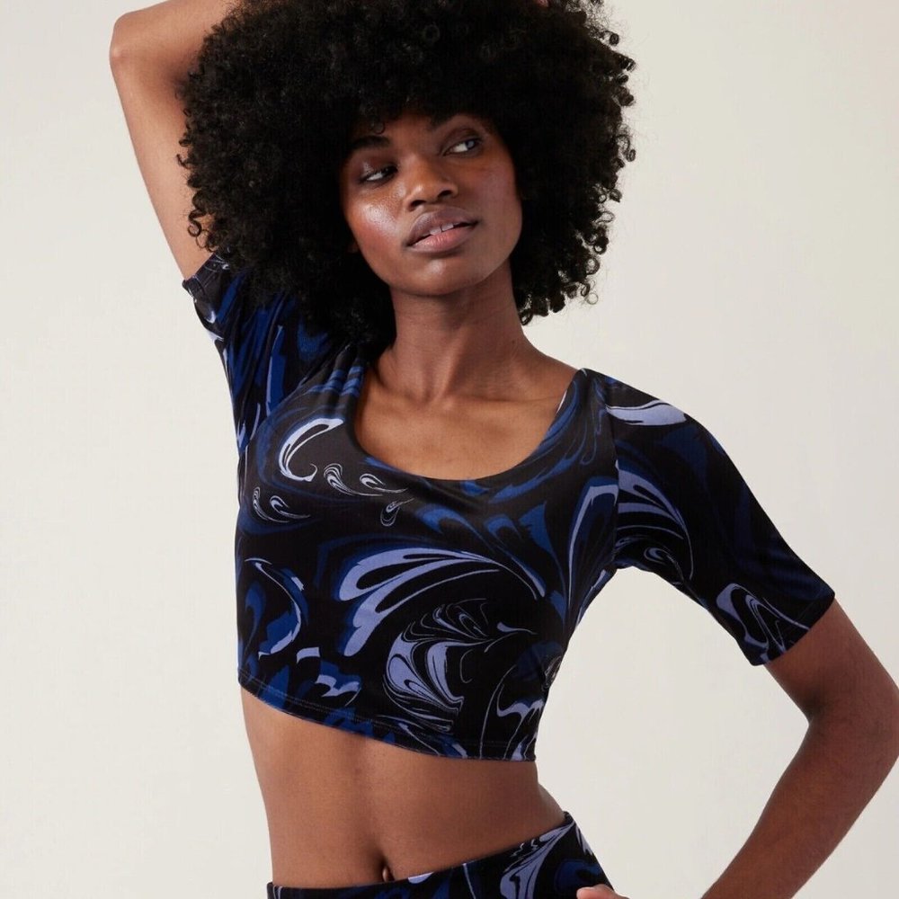 NWT Athleta Velvet Exhilarate Crop Top In Agate Paisley Black 90's Style
